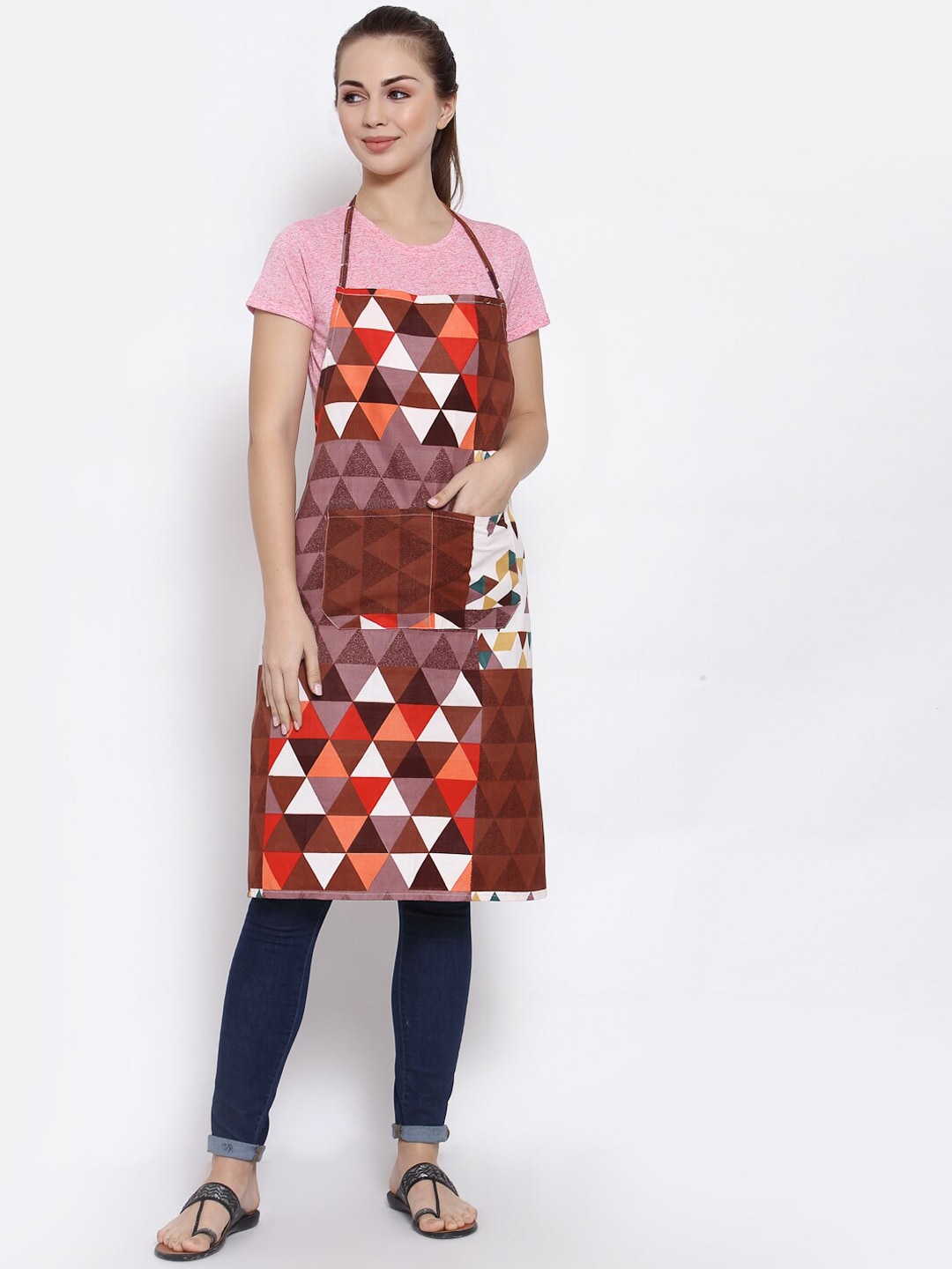 Arrabi Brown & White Geometric TC Cotton Blend Apron with 2 Patch Pockets Price in India