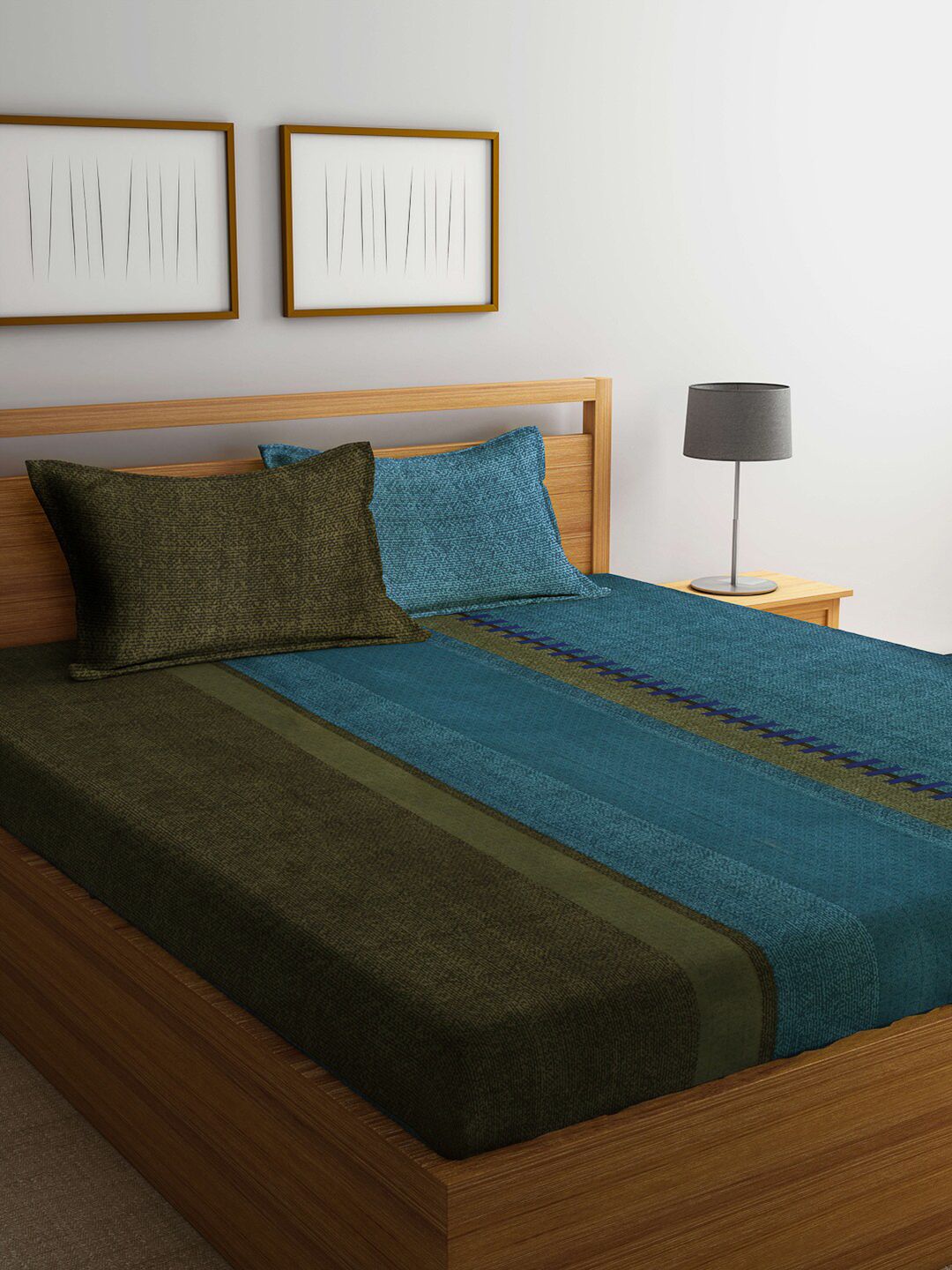 Arrabi Blue & Green 300 TC King Bedsheet with 2 Pillow Covers Price in India