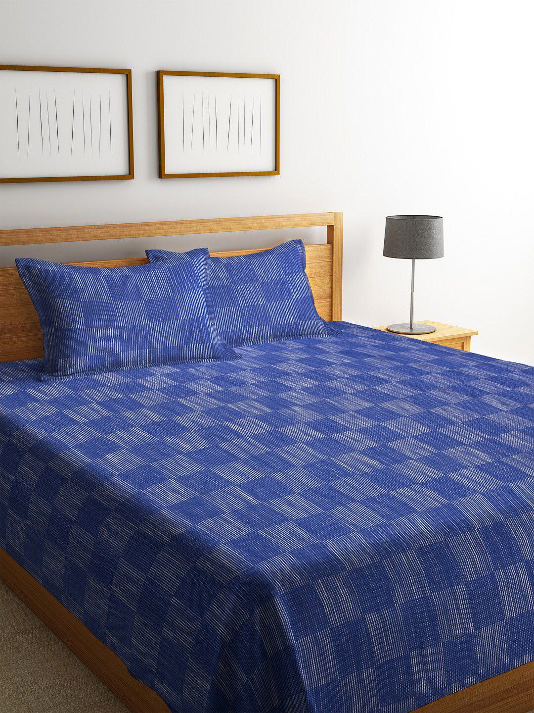 Arrabi Blue & White Geometric Double Bed Cover With 2 Pillow Covers Price in India