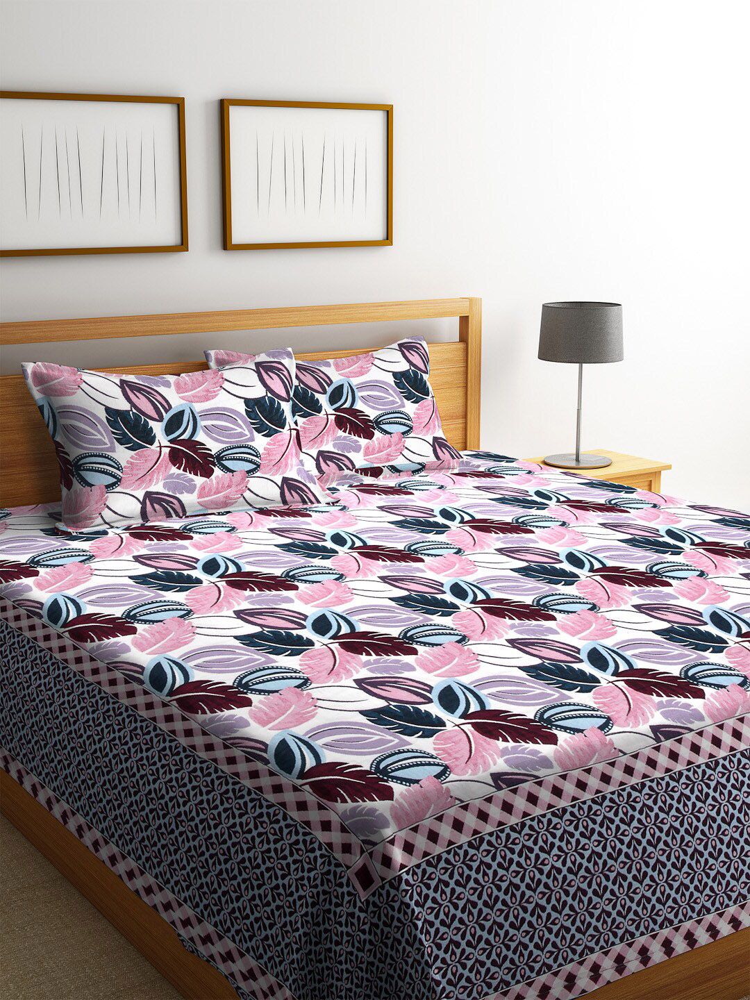 Arrabi White & Pink Floral Printed Double King Bed Cover & Pillow Covers Price in India