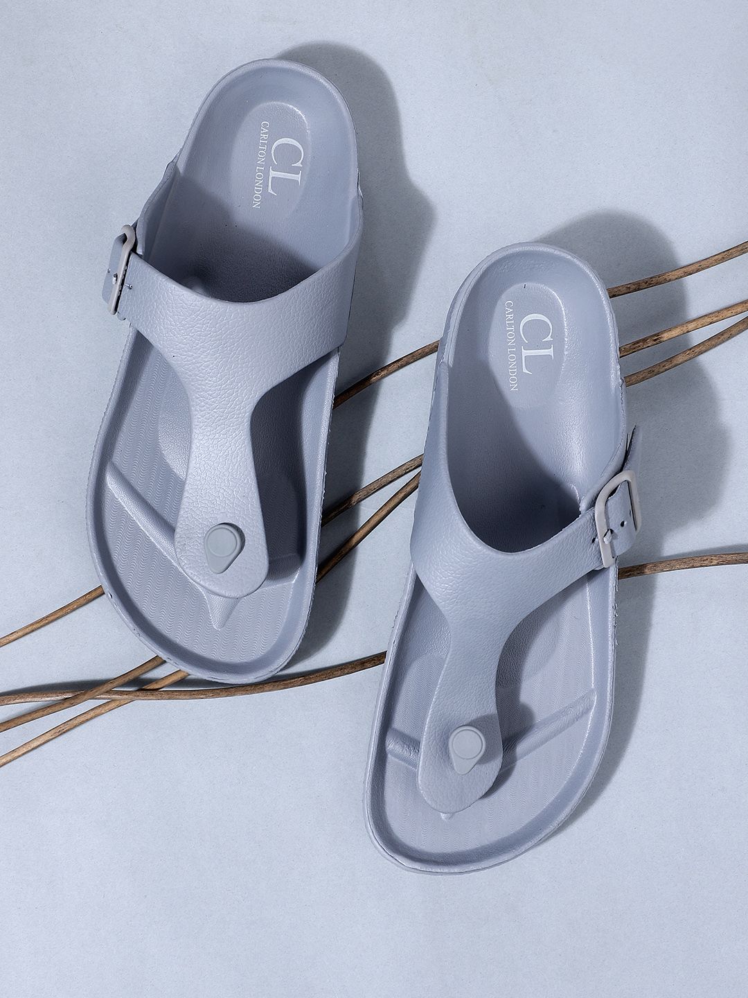 Carlton London Men Grey Thong Flip-Flops