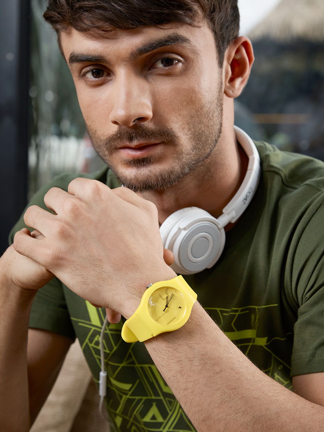 Fastrack Unisex Yellow Printed Dial & Straps Tees Minimalist Analogue Watch 9915PP58 Price in India