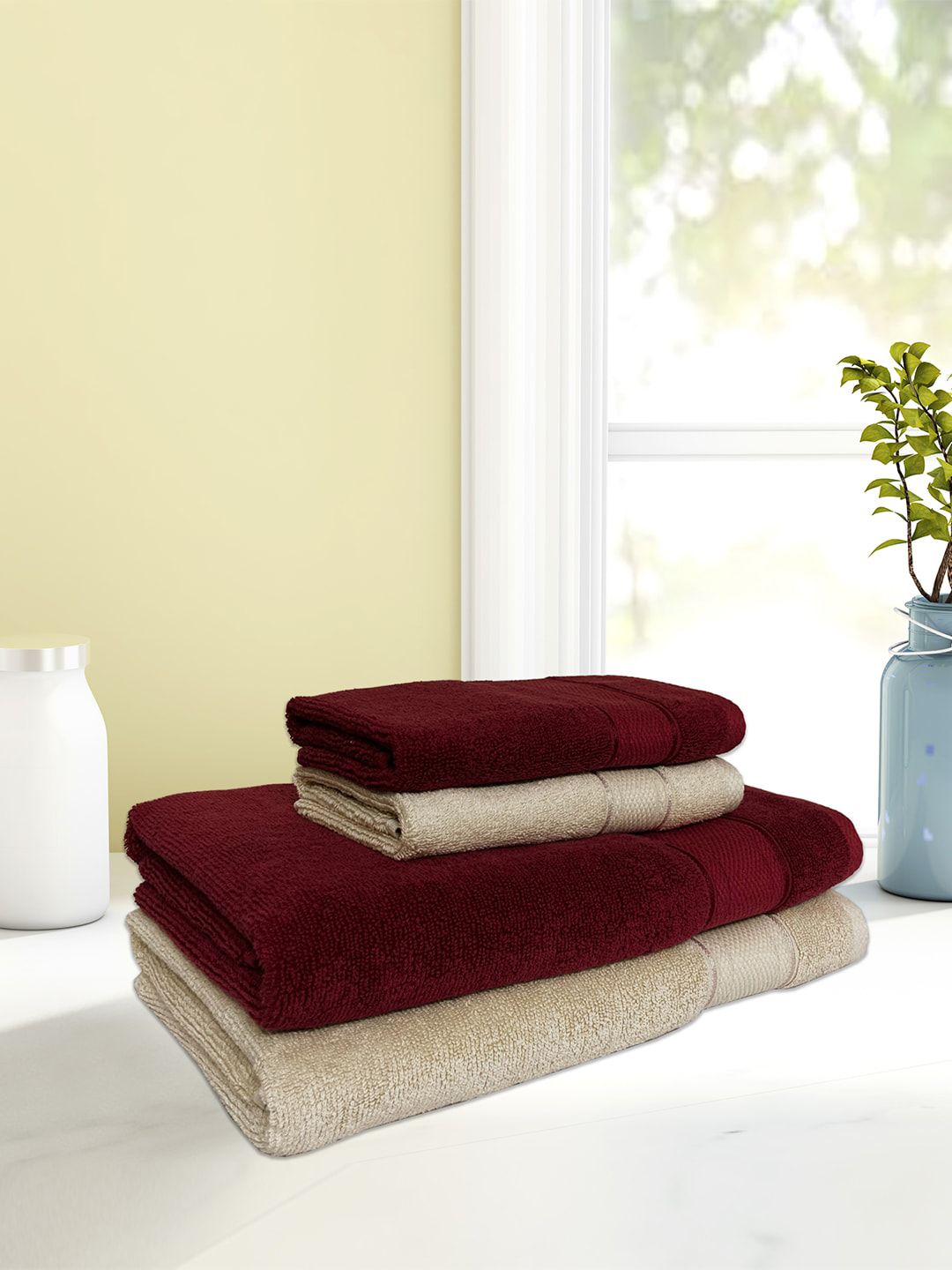 SPACES Set Of 4 Maroon & Beige Solid Cotton 550 GSM Bath & Hand Towels Price in India