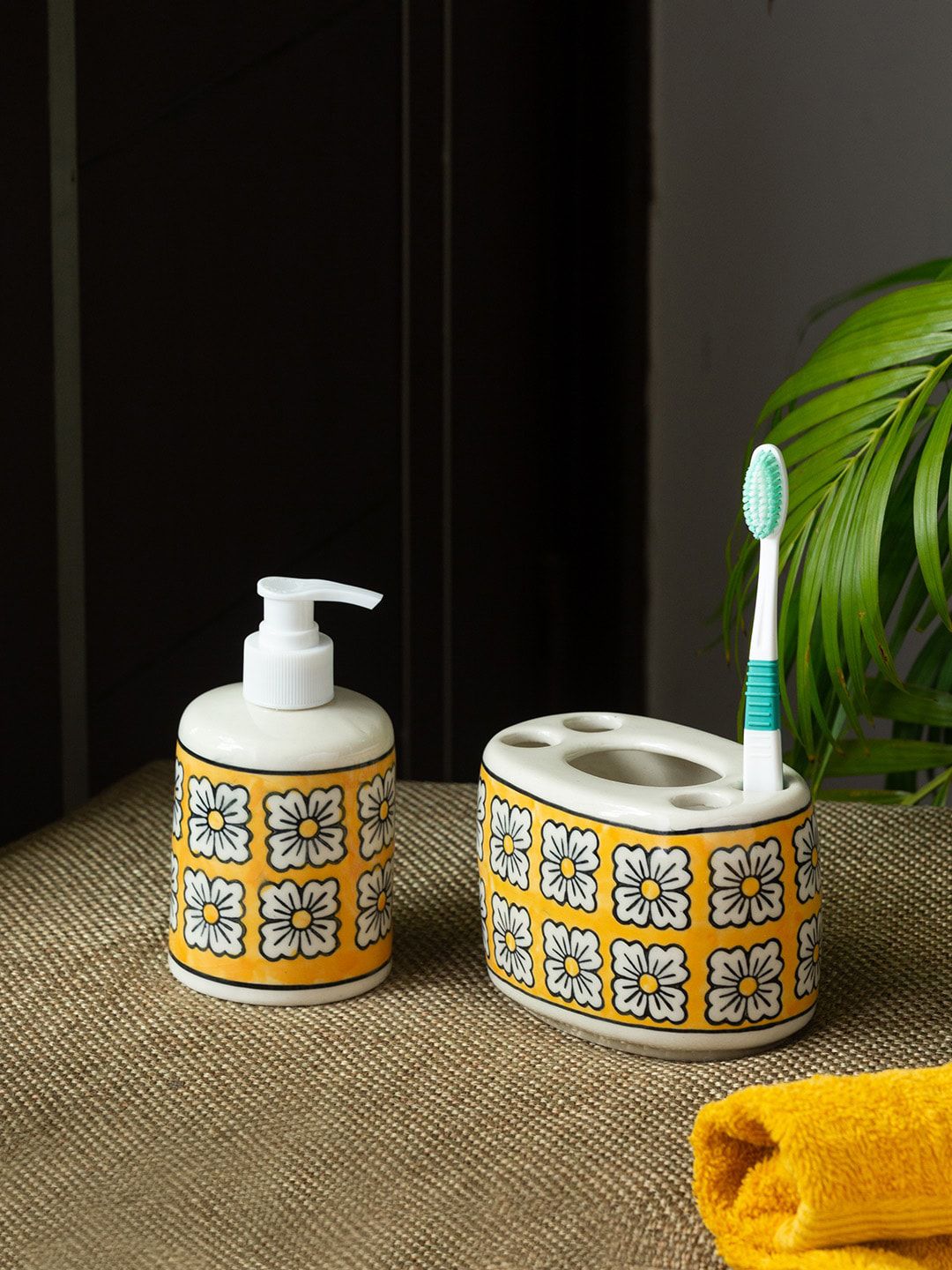 ExclusiveLane Yellow & White Floral Printed Handpainted Ceramic Bathroom Accessories Set Price in India