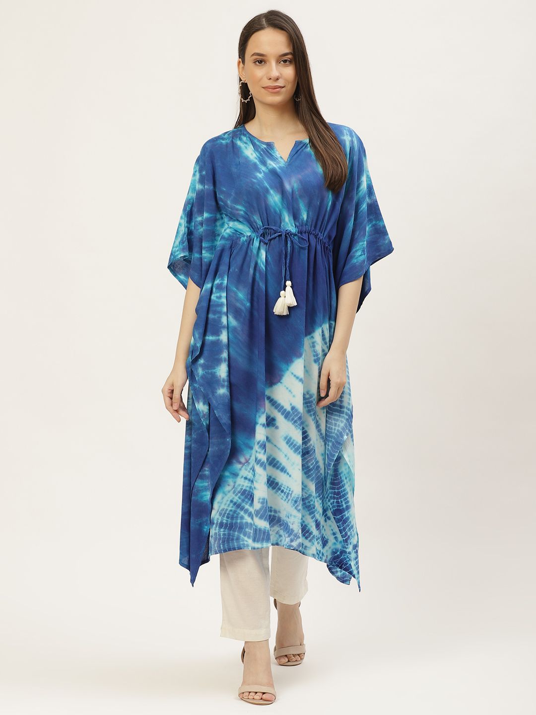 Maaesa Women Blue Dyed Extended Sleeves Kaftan Kurta
