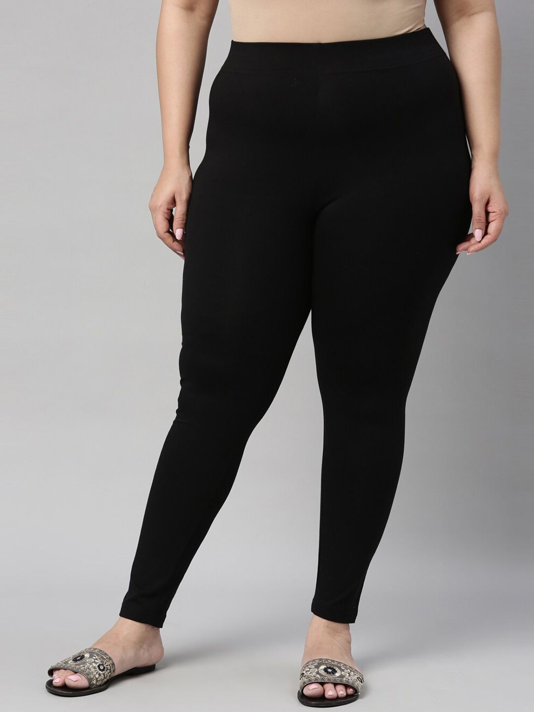 Go Colors Women Black Solid Ankle-Length Leggings Price in India