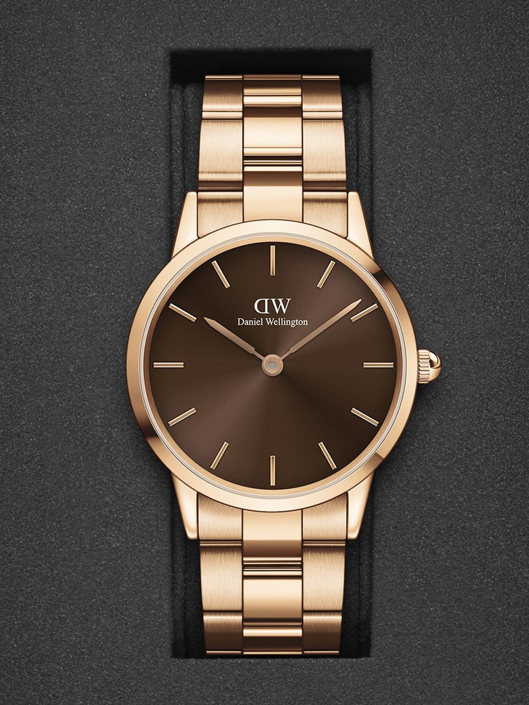 Daniel Wellington Unisex Brown Dial & Rose Gold-Plated Analogue Watch DW00100461 Price in India