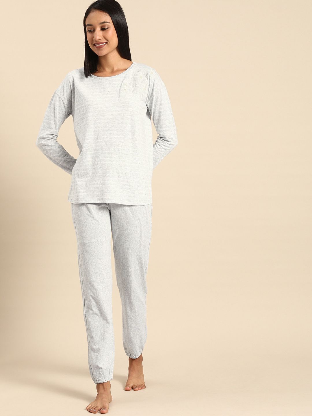 Triumph Lounge Me 10 X Long Sleeve Soft Sustainable Pyjama Set Price in India