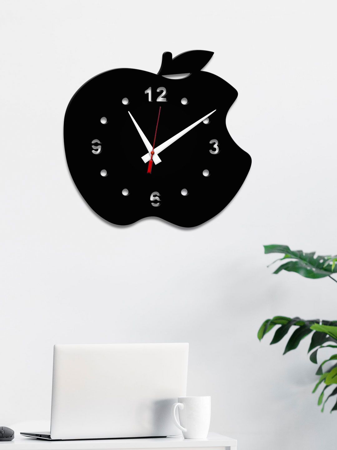 WALLMANTRA Black & White Quirky Contemporary Wall Clock Price in India