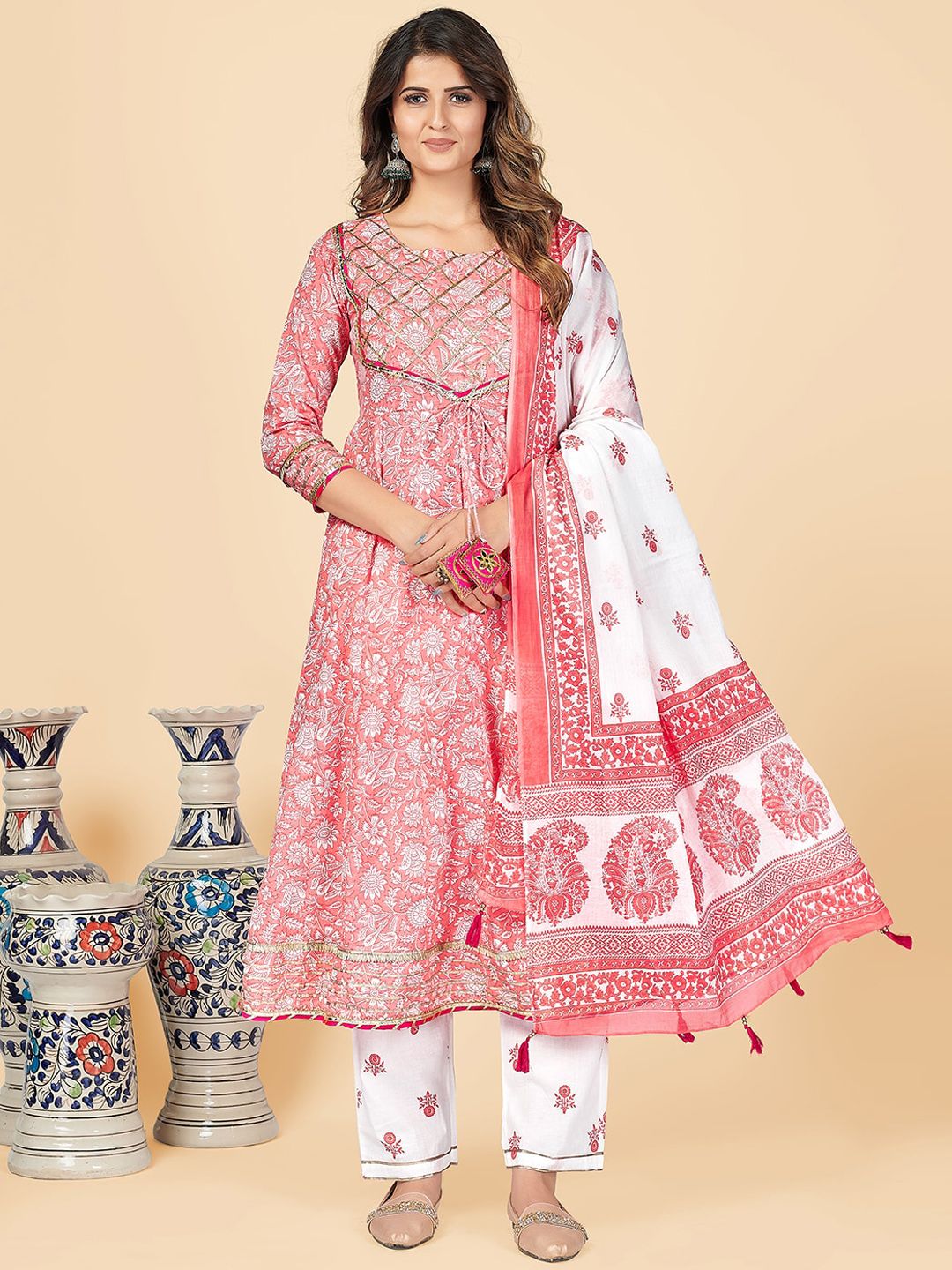 Vbuyz Women Peach-Coloured Printed Panelled Pure Cotton Kurti with Trousers & With Dupatta