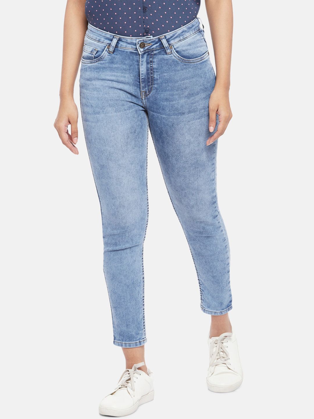 People Women Blue Slim Fit Heavy Fade Stretchable Jeans Price in India