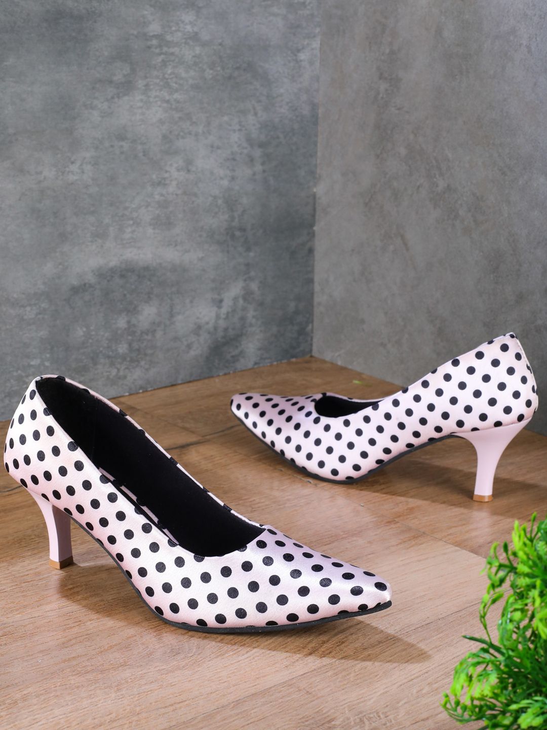 LONDON STEPS Grey and Black Polka Printed Pumps Price in India