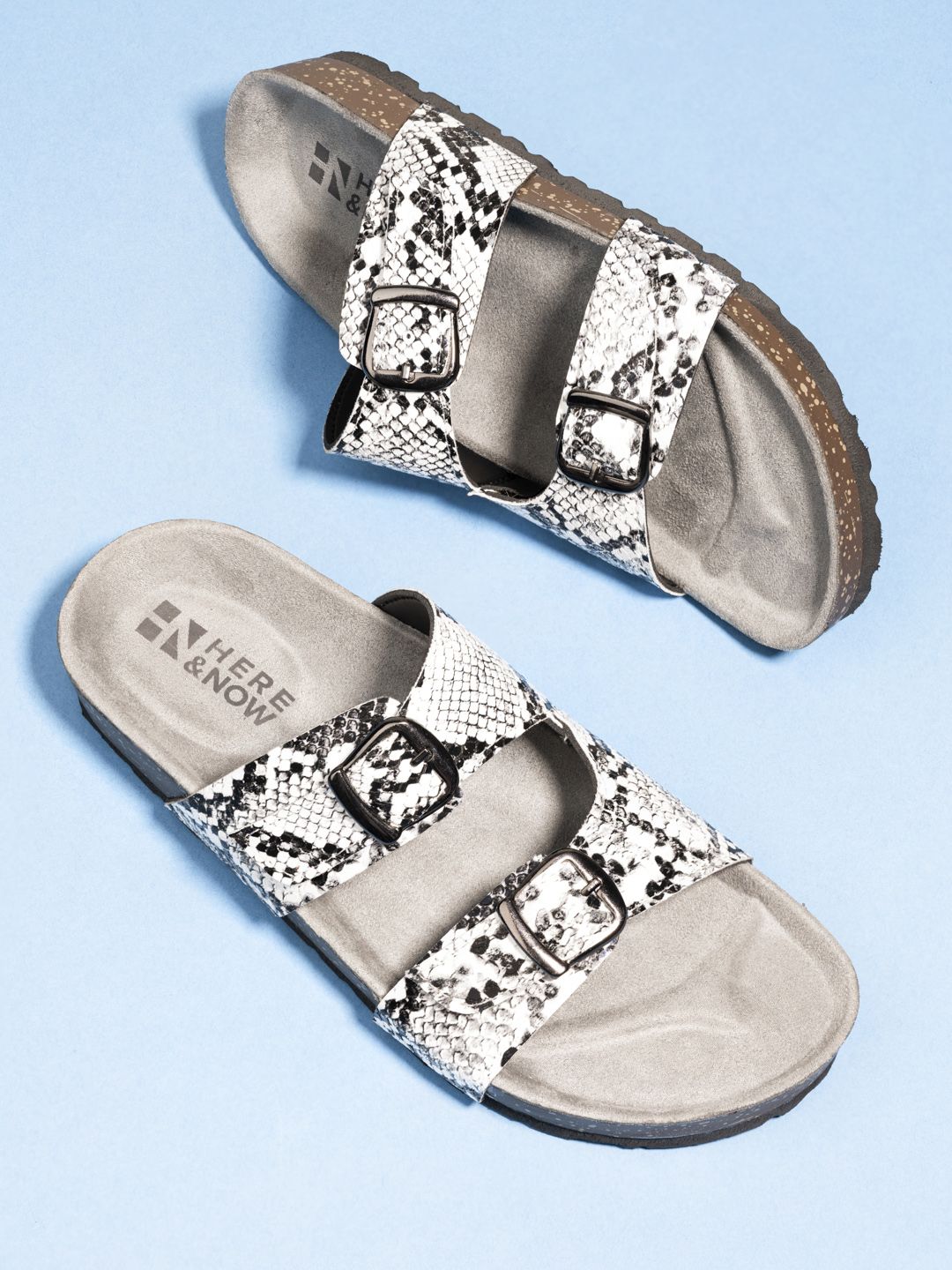 Here&Now Women White & Black Synthetic Leather Textured Flats