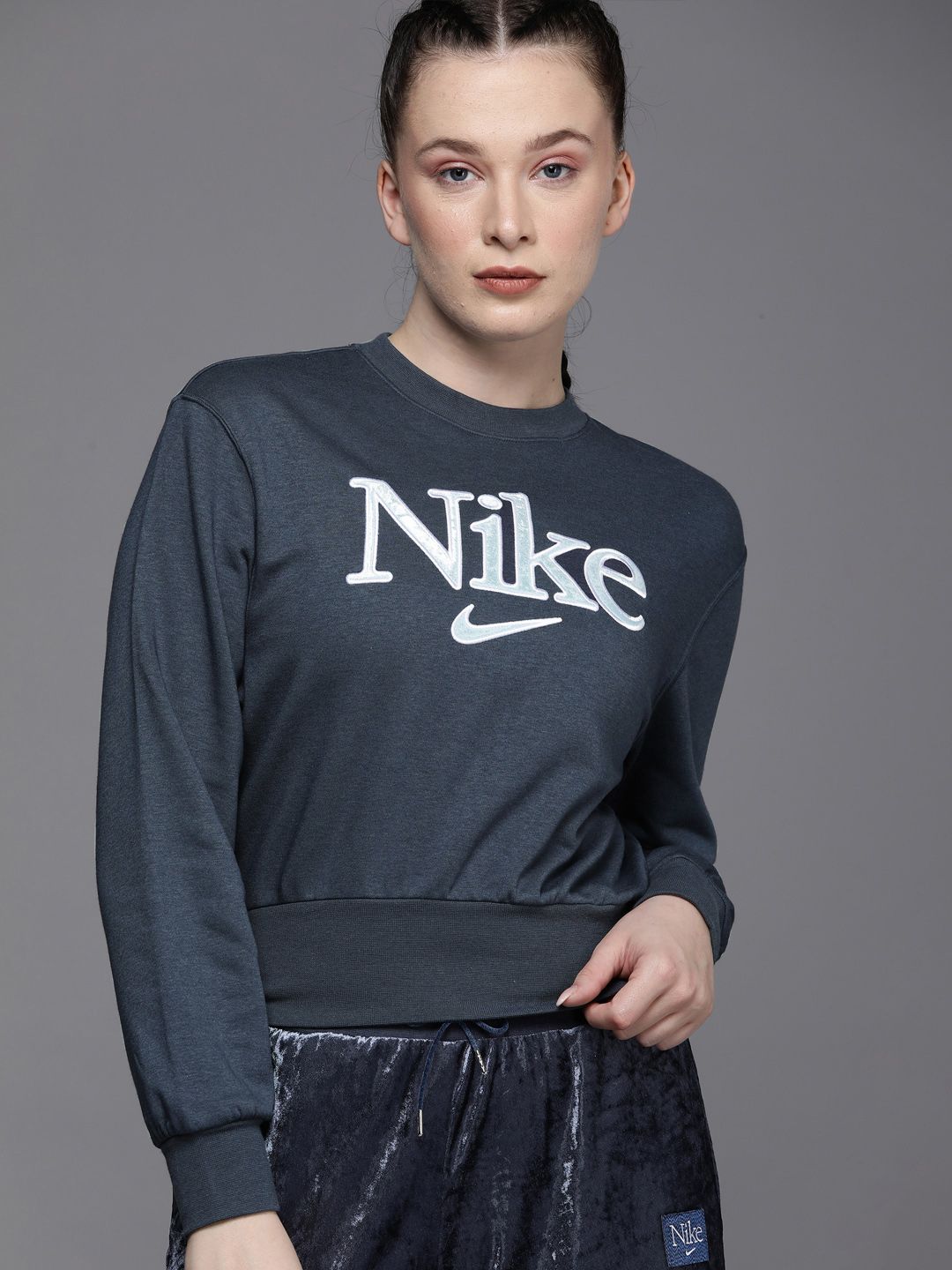 Nike Navy Blue Brand Logo Embroidered AS Sportswear Femme FLC GX Crew Gym T-shirt Price in India
