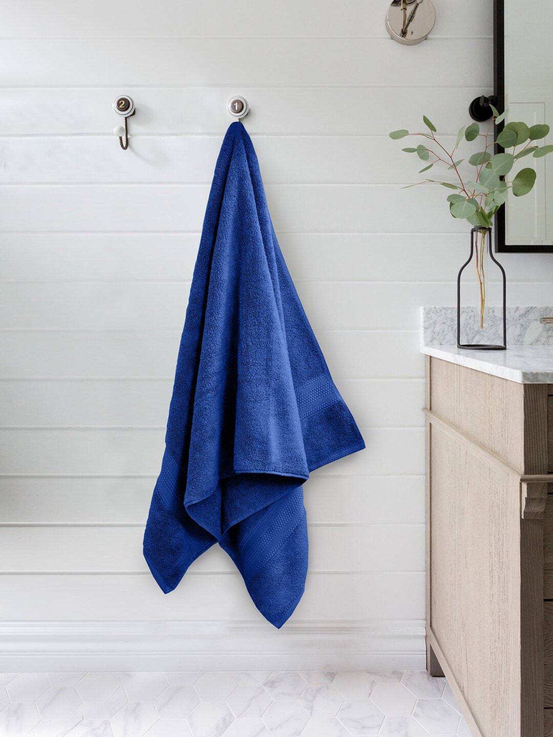 BOMBAY DYEING Blue Solid 650 GSM Bath Towel Price in India