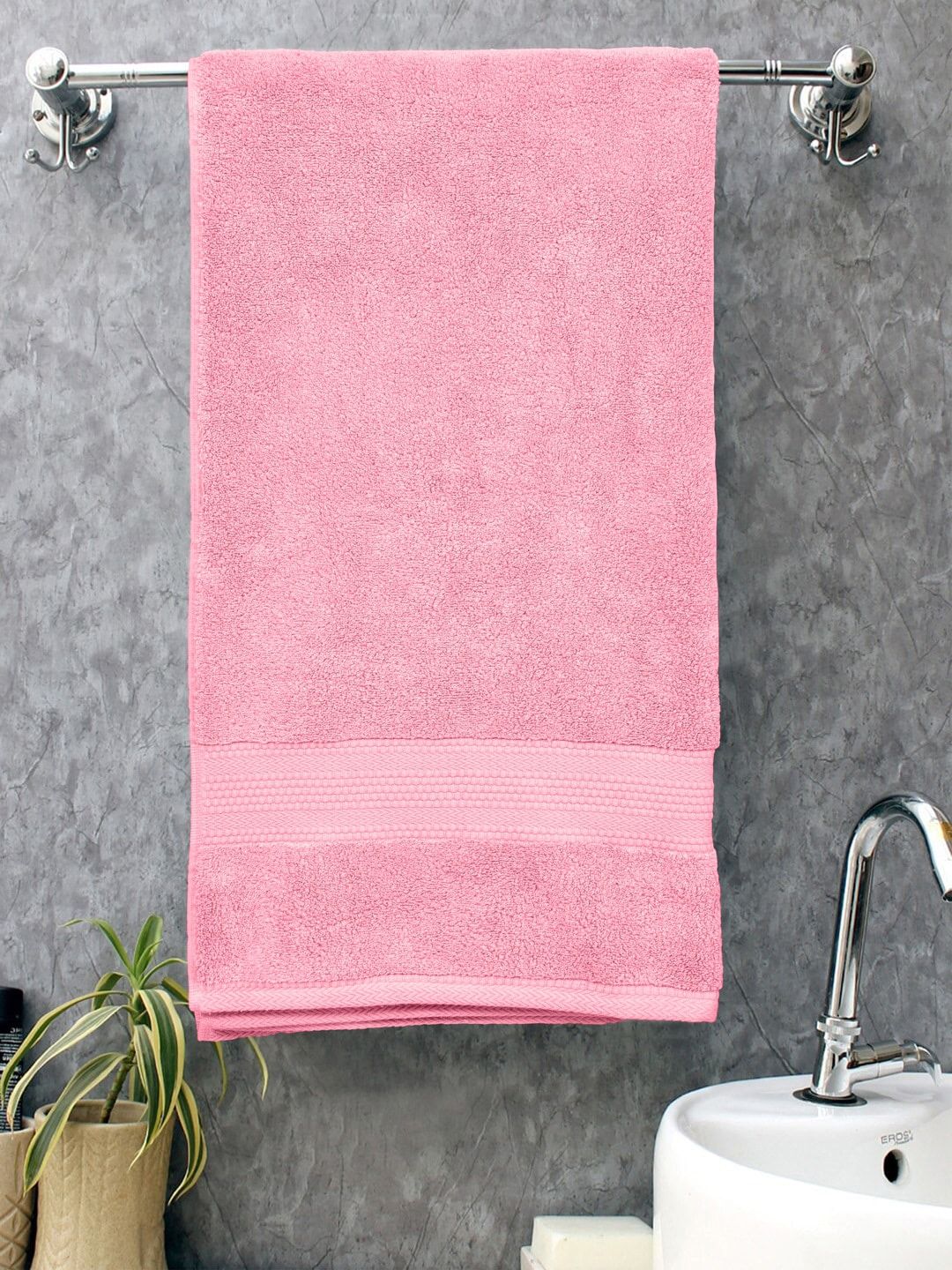 BOMBAY DYEING Pink Solid 650 GSM Cotton Bath Towel Price in India