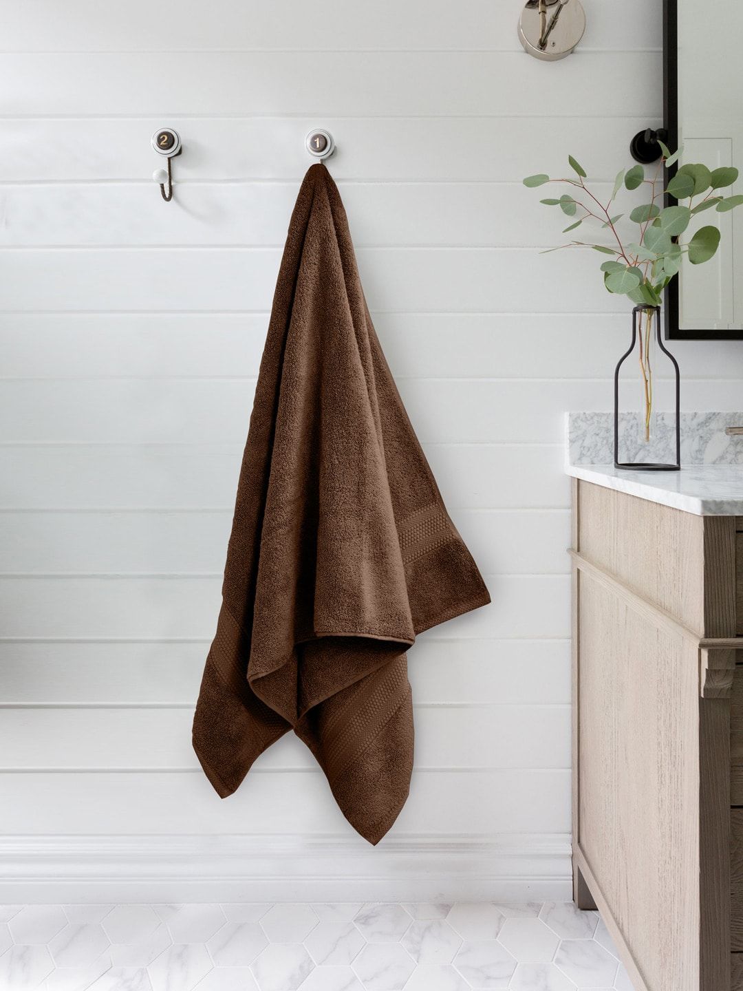 BOMBAY DYEING Coffee Brown Solid 650 GSM Cotton Bath Towel Price in India