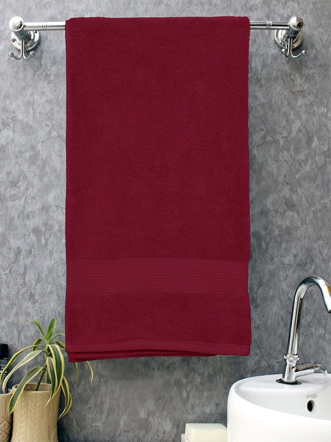BOMBAY DYEING Burgundy-Coloured Solid 650 GSM Cotton Bath Towel Price in India