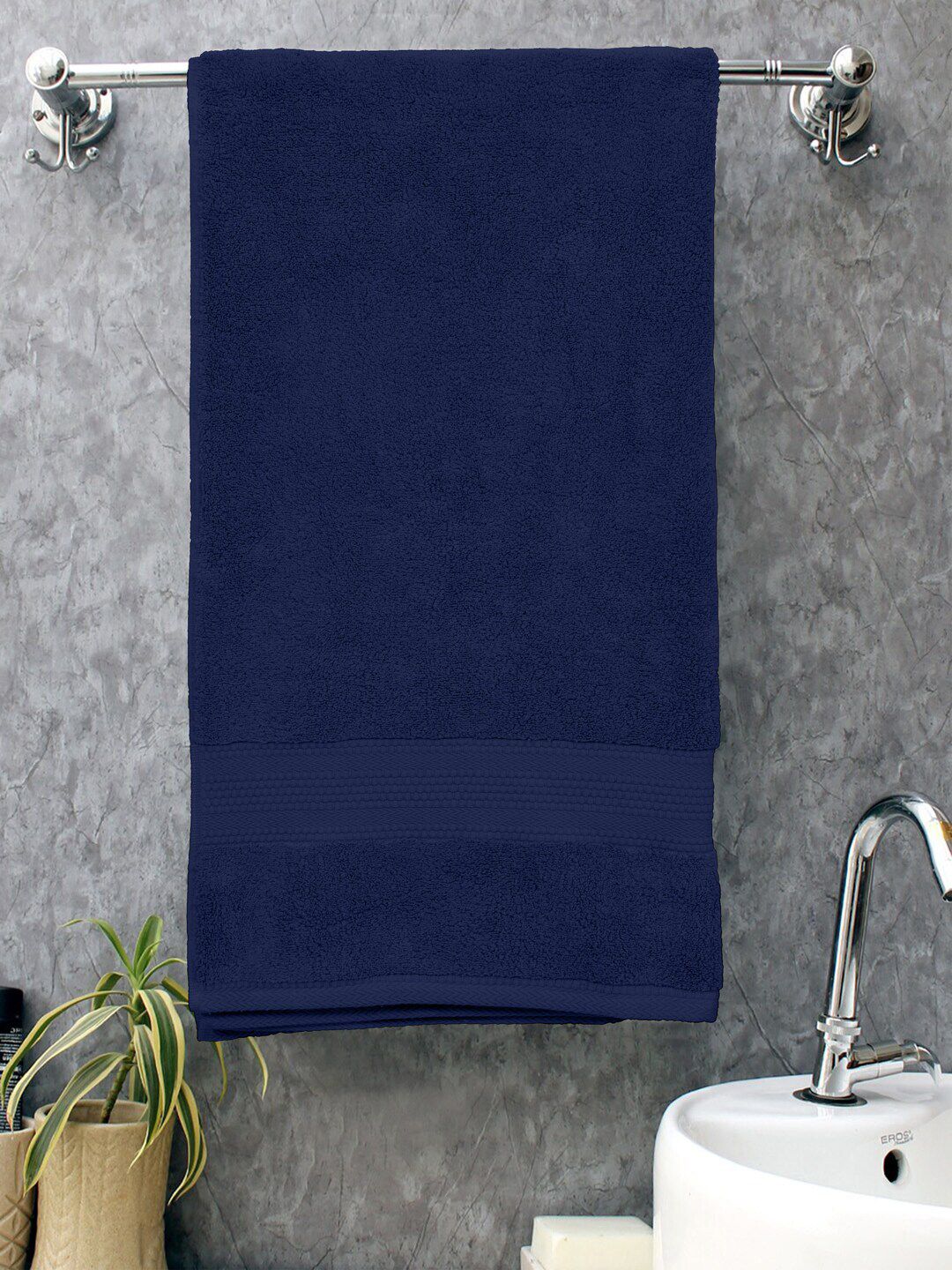 BOMBAY DYEING Navy Blue Solid Cotton 650 GSM Bath Towel Price in India