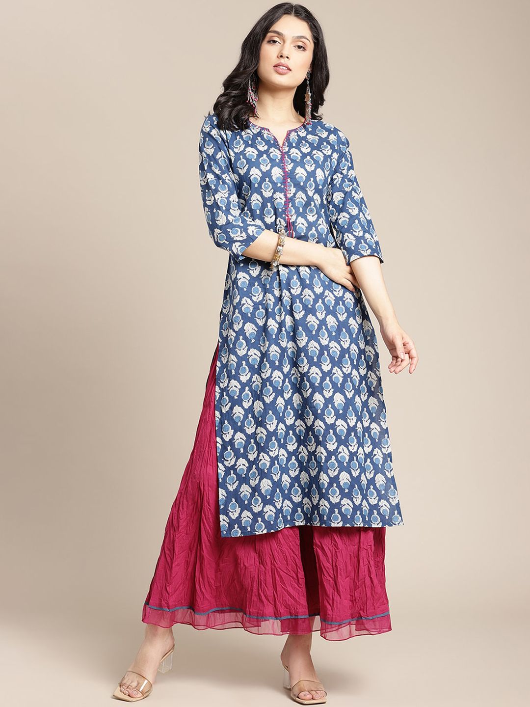 Varanga Women Blue & White Printed Straight Cotton Kurta