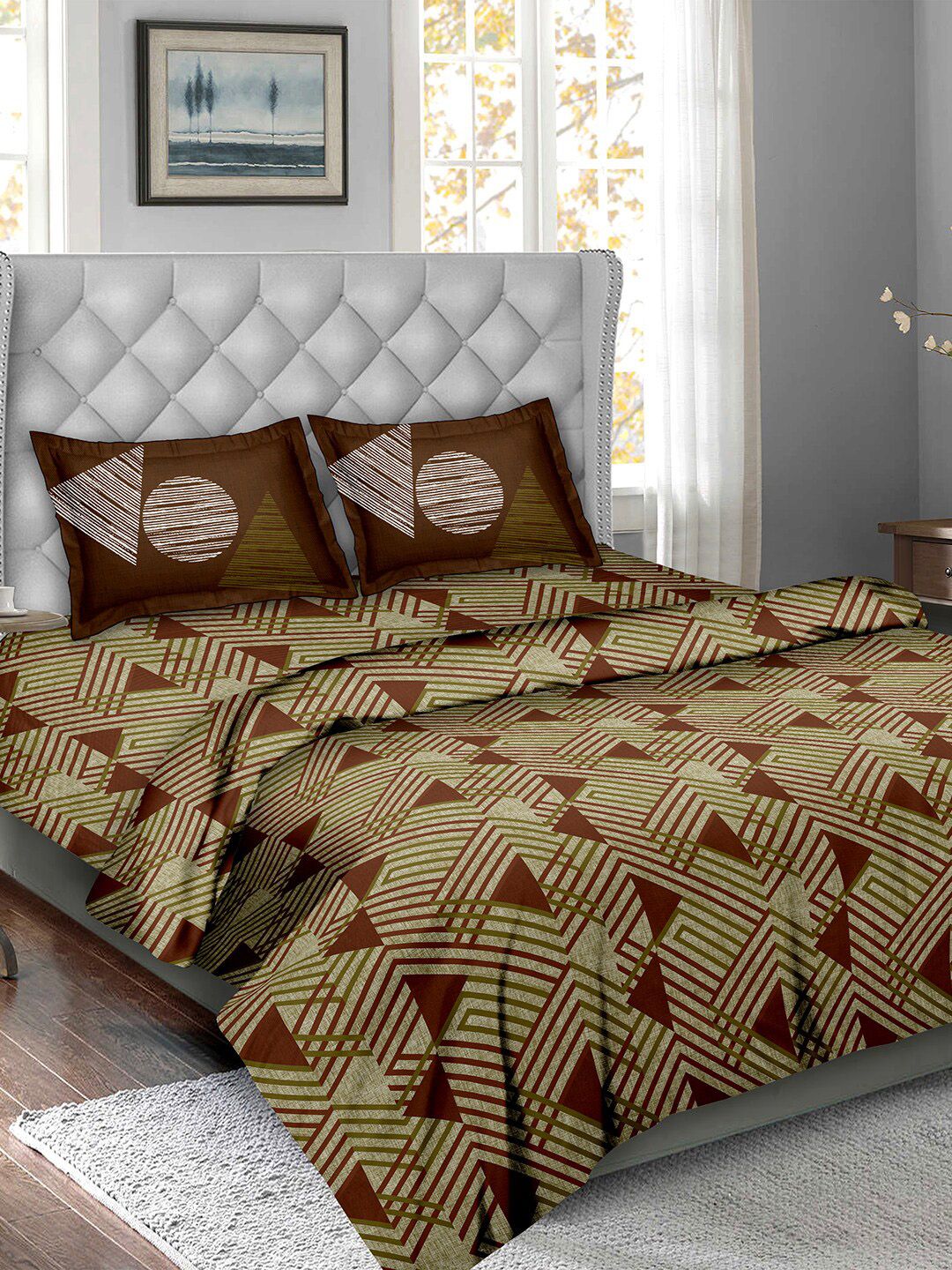 BELLA CASA Green & Maroon Geometric Pure Cotton Double King Bedding Set Price in India