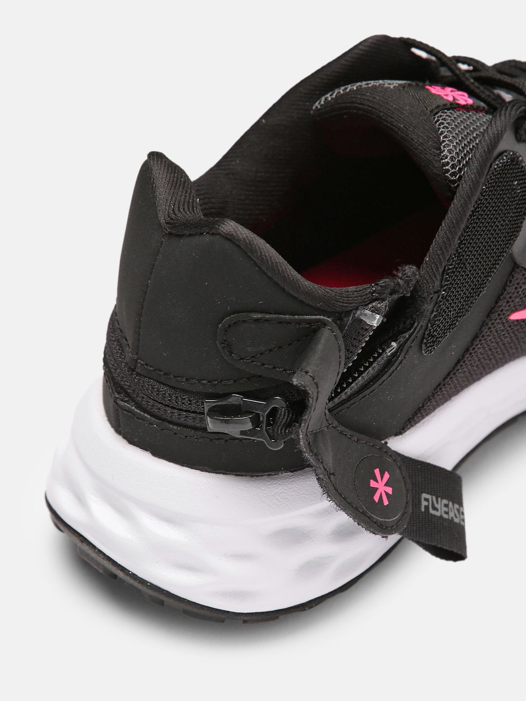 nike revolution 4 fly easy