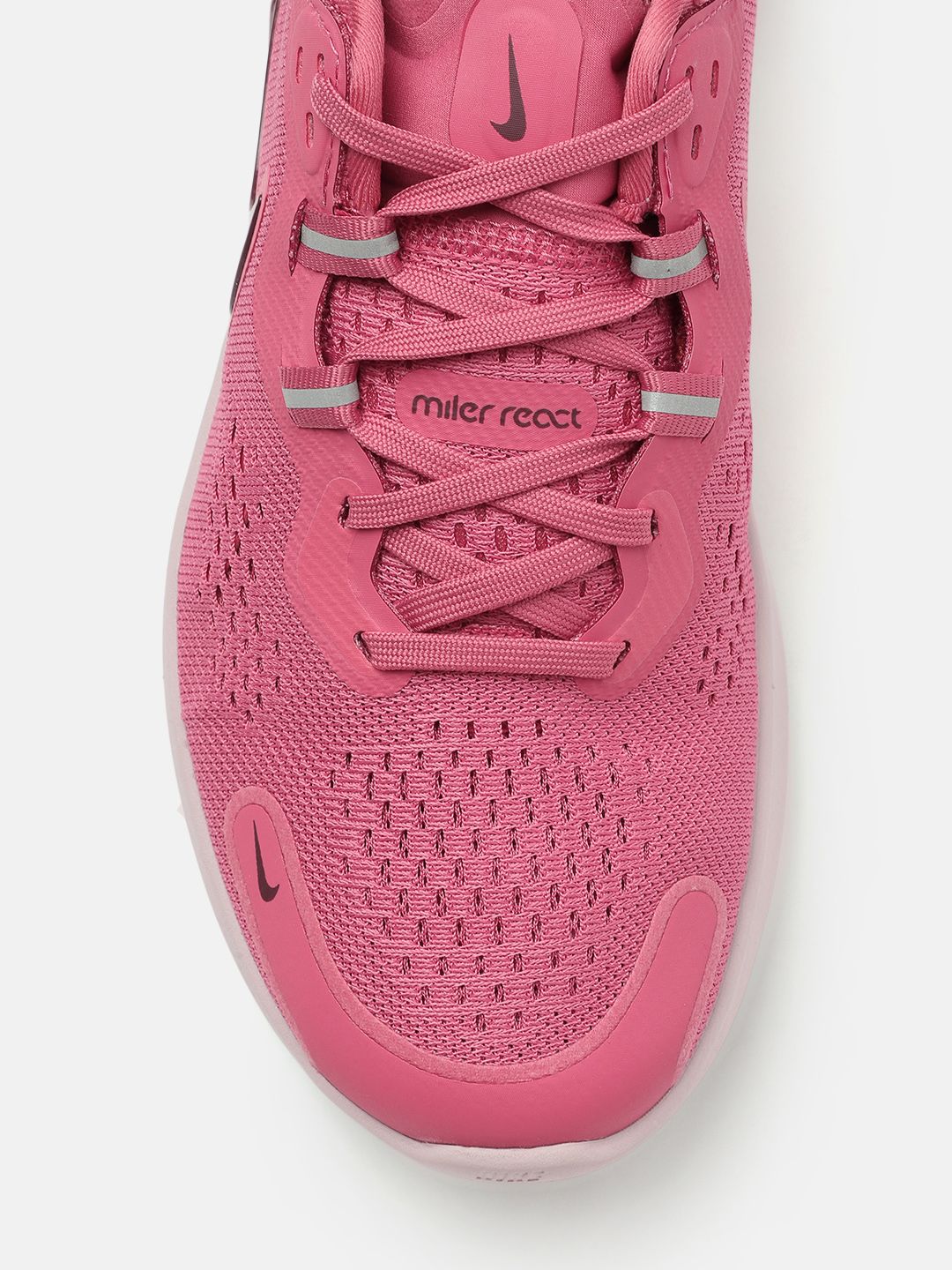 nike running react miler trainers in pink