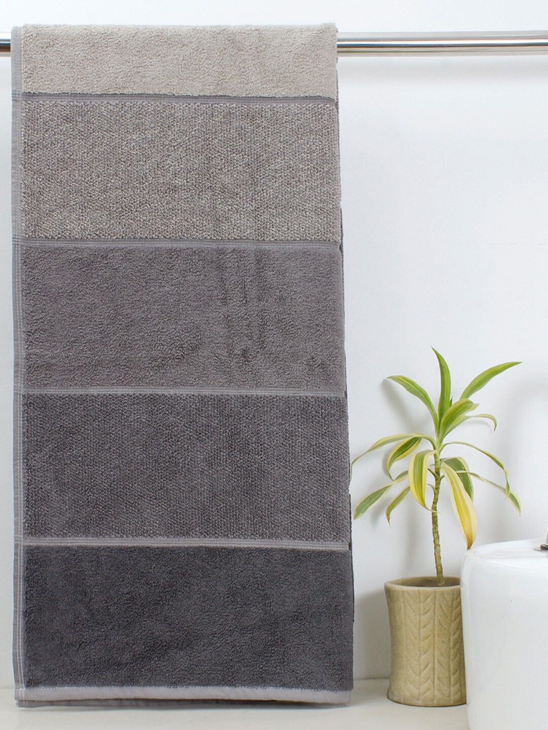 AVI Living Grey 500 GSM Pure Cotton Bath Towel Price in India