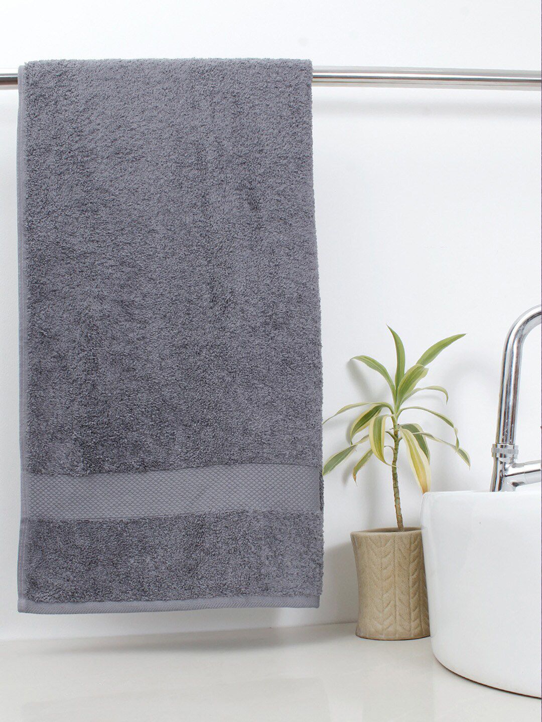AVI Living Grey Solid 500 GSM Pure Cotton Bath Towel Price in India