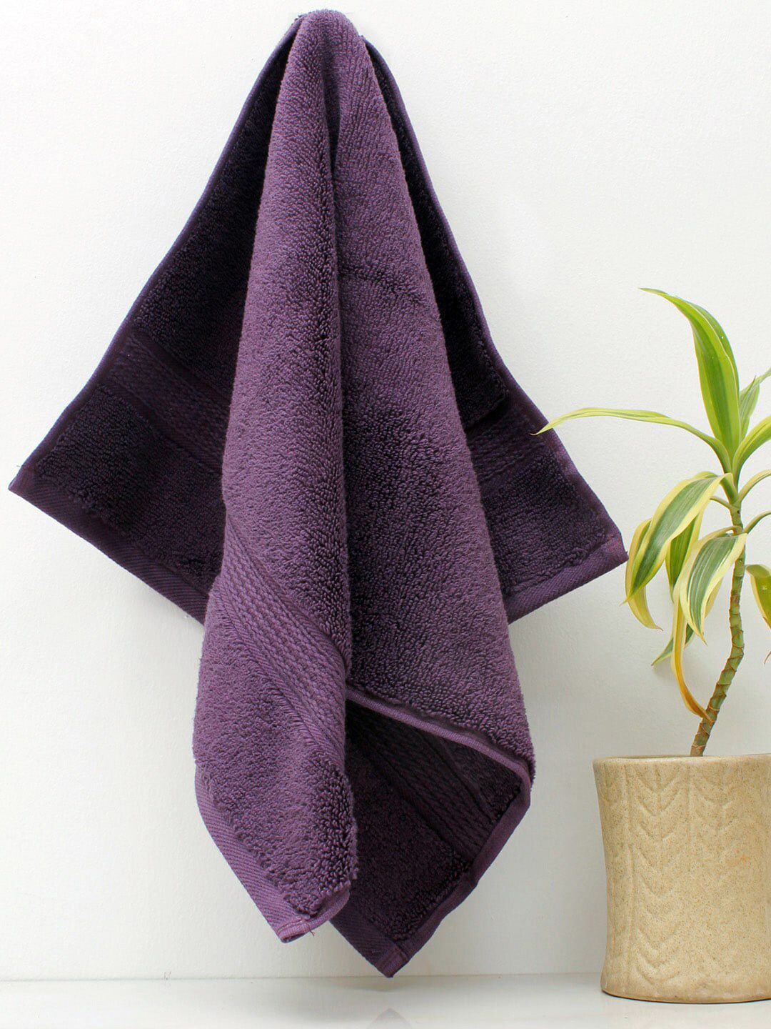 AVI Living Set of 2 Purple Solid 600 GSM Pure Cotton Hand Towels Price in India