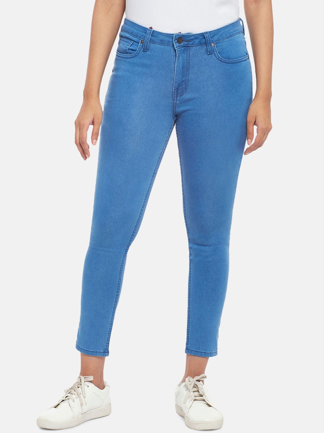 People Women Blue Slim Fit Cropped Stretchable Jeans Price in India
