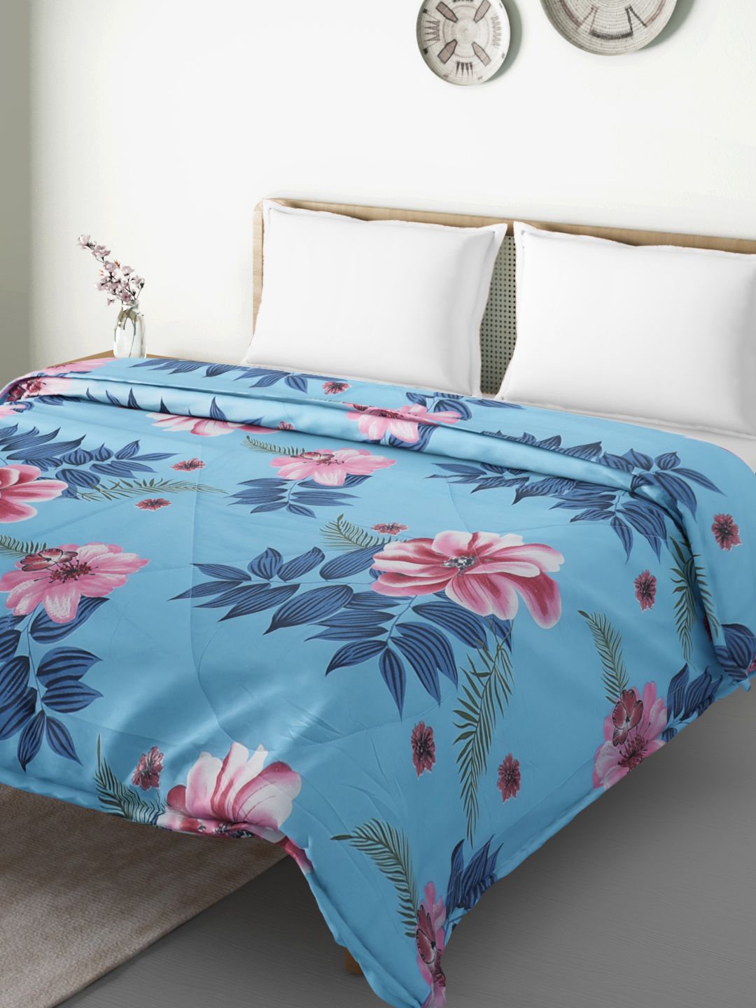 Aura Blue & Pink Floral Mild Winter 150 GSM Double Bed Comforter Price in India