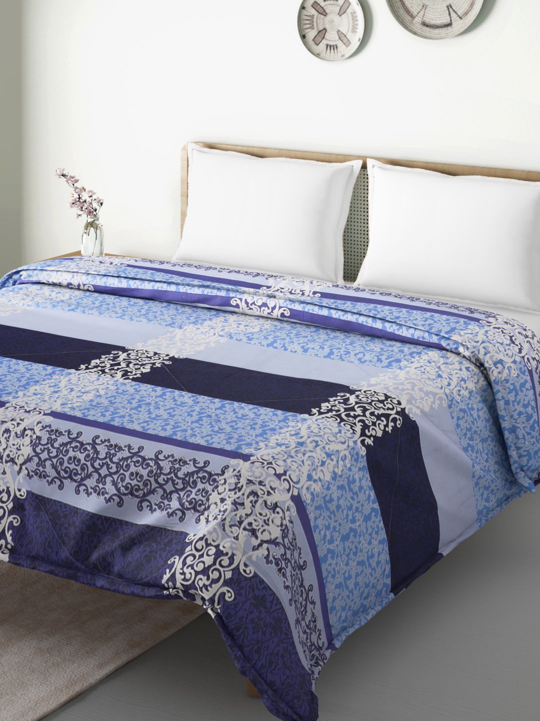 Aura Blue & White Ethnic Motifs Mild Winter 150 GSM Double Bed Comforter Price in India