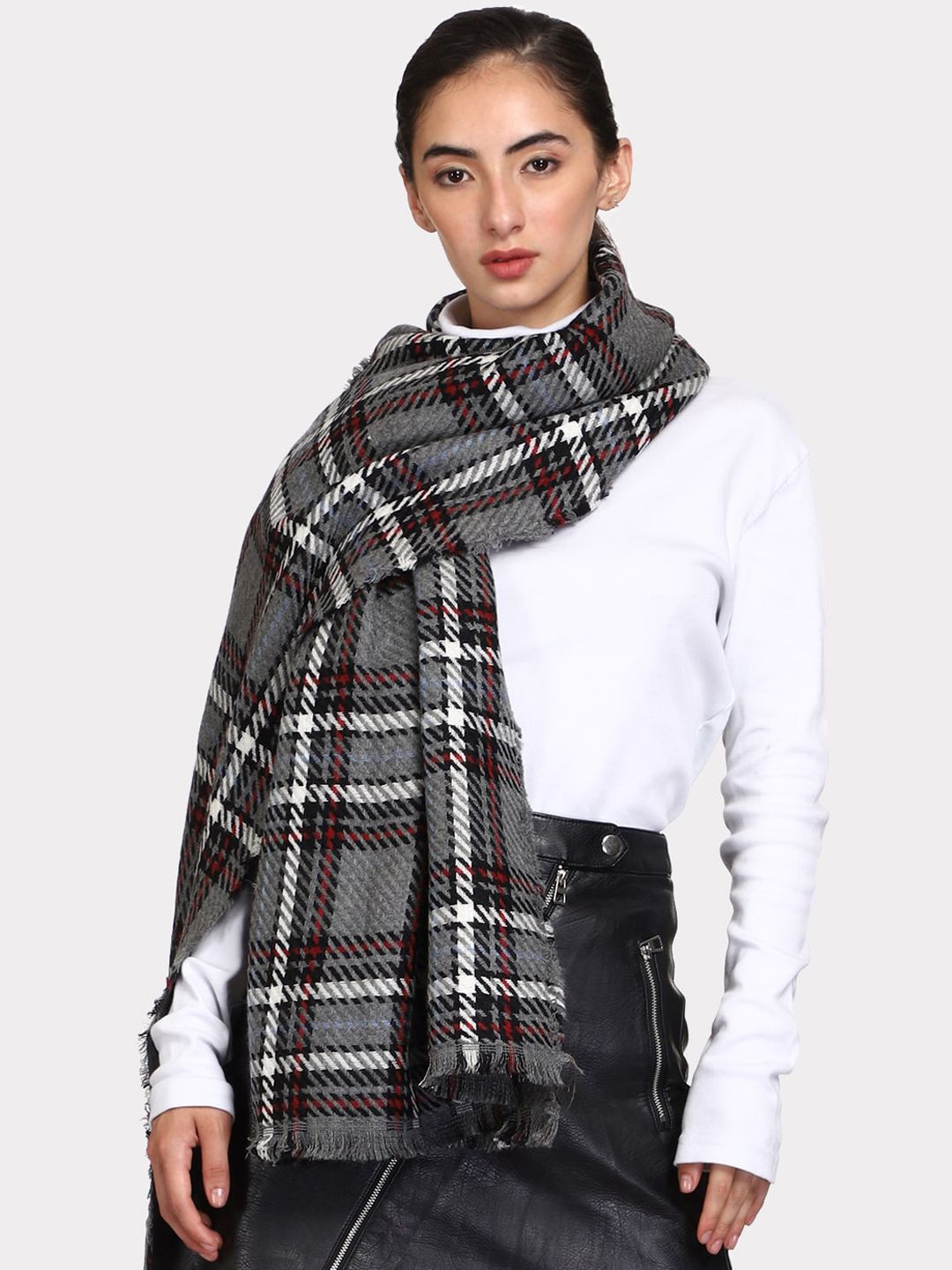 WEAVERS VILLA Women Grey & White Checked Woven-Design Yarn Dyed Shawl Price in India