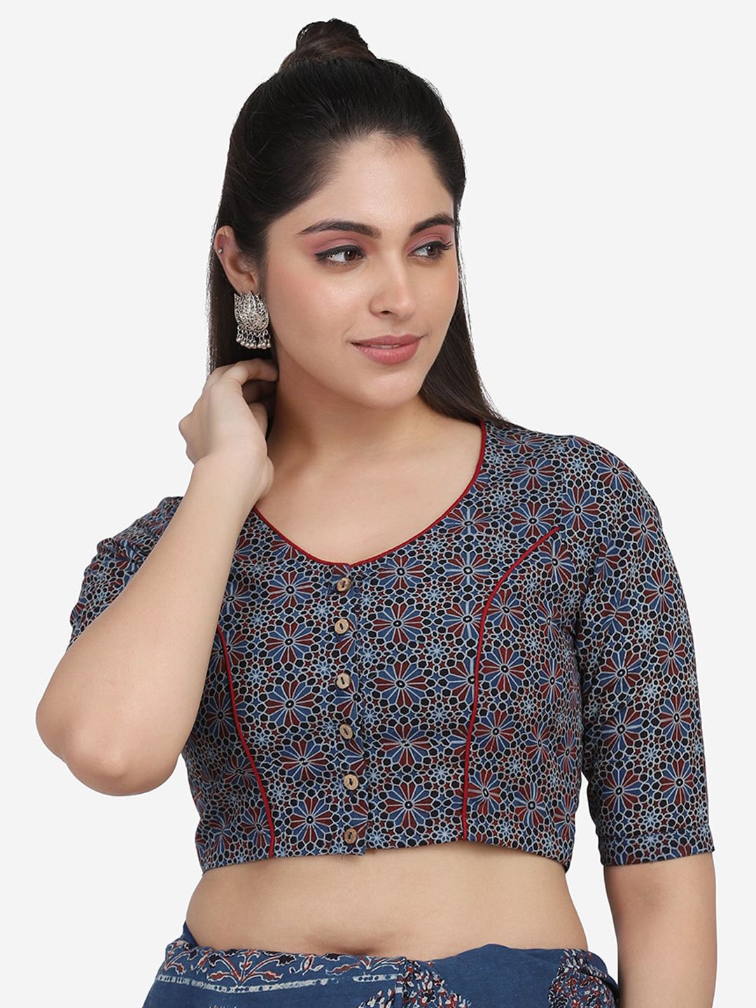 THE WEAVE TRAVELLER Women Blue & Maroon Ajrakh Hand Block Printed Cotton Saree Blouse Price in India