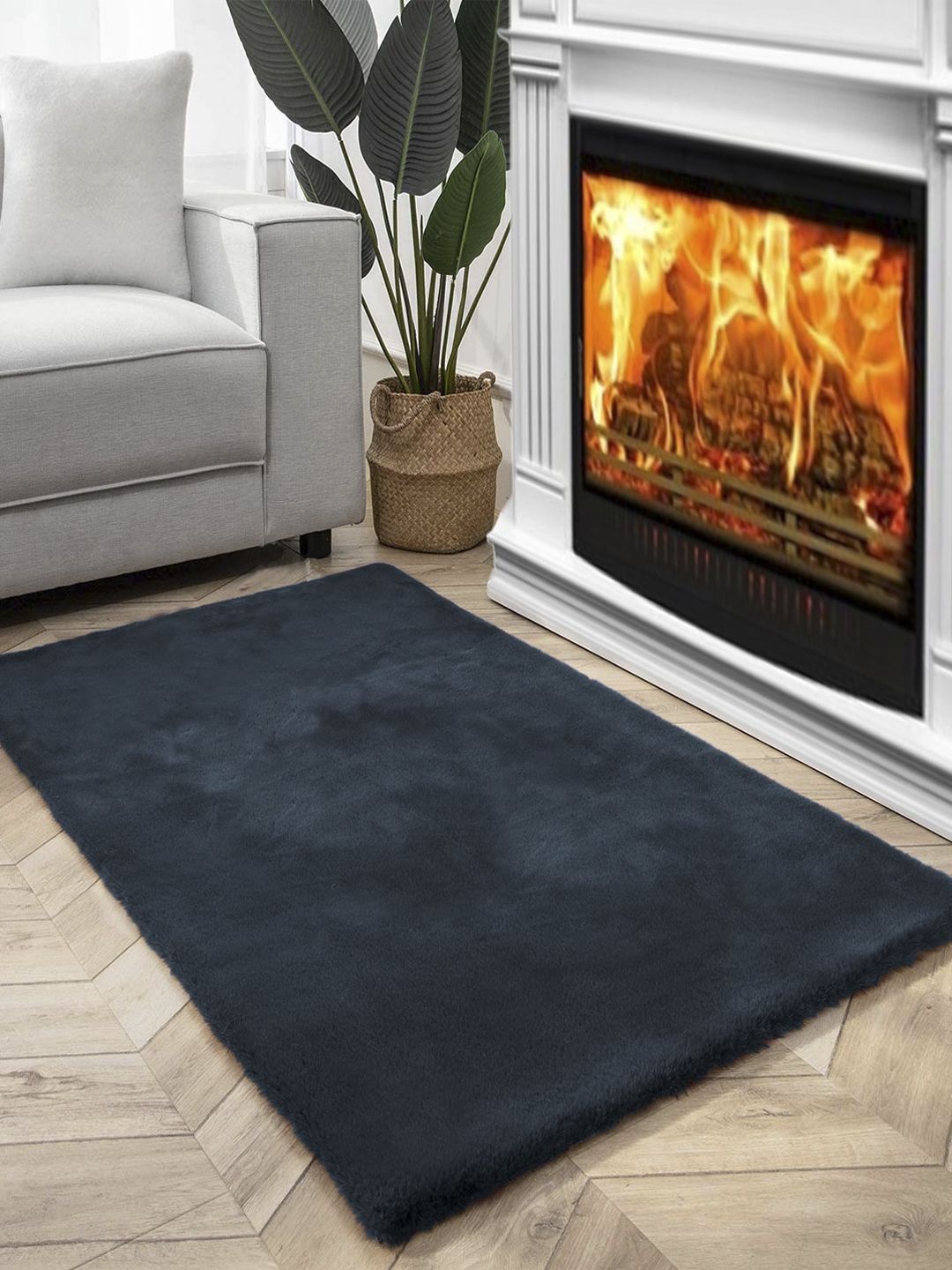 FI Black Polycotton Solid Bath Rugs Price in India