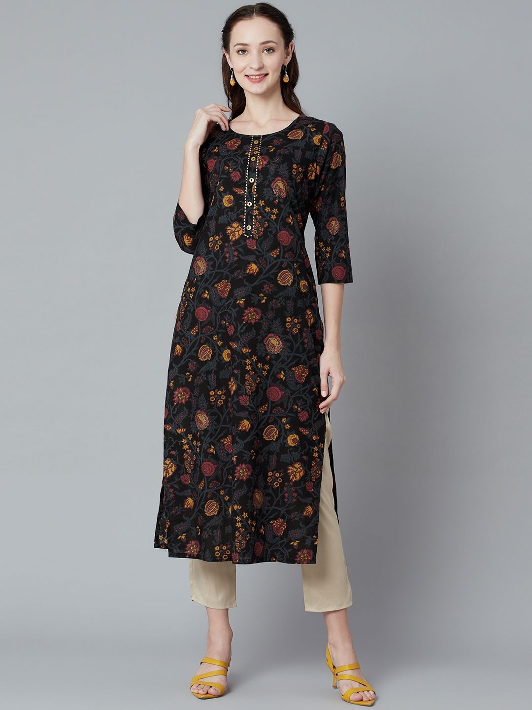 PIROH Women Black & Multicoloured Floral Printed Gotta Patti Floral Kurta Price in India