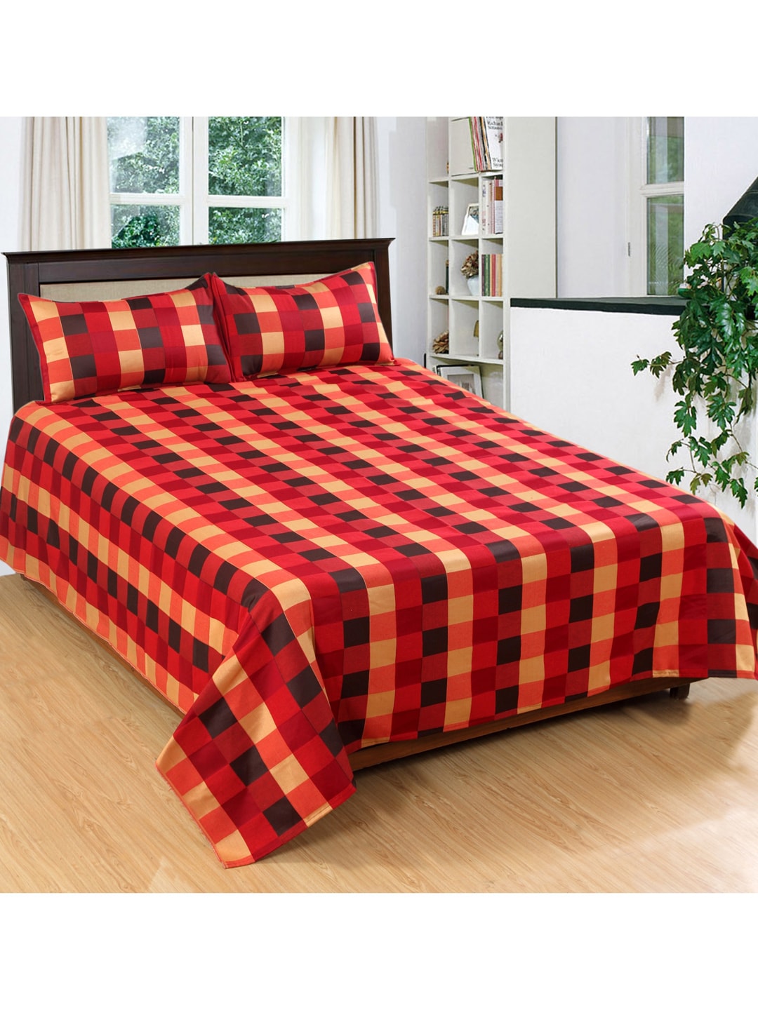 Varde Red & Yellow Checked Double King Bedcover With 2 Pillow Covers Price in India