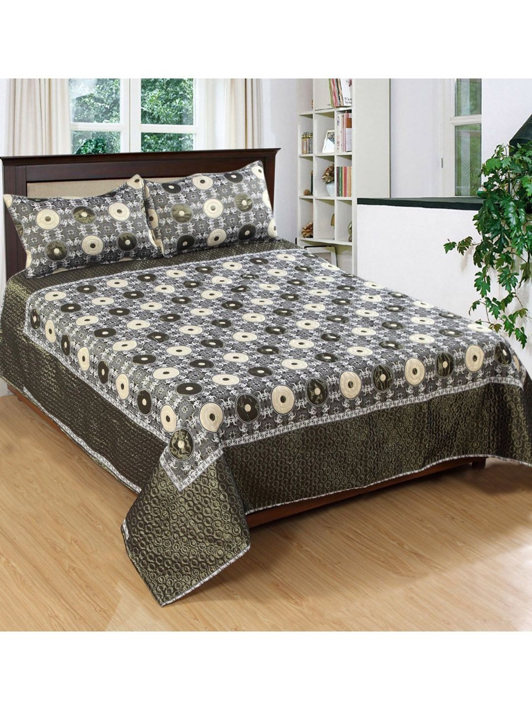 Varde Green & White Woven Design Double King Size Bedcover With 2 Pillow Cover Price in India