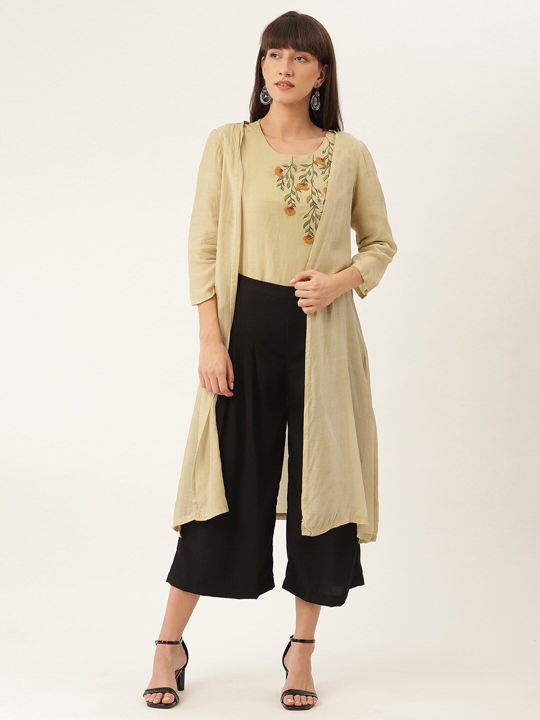 ROOTED Women Green Longline Shrug Price in India