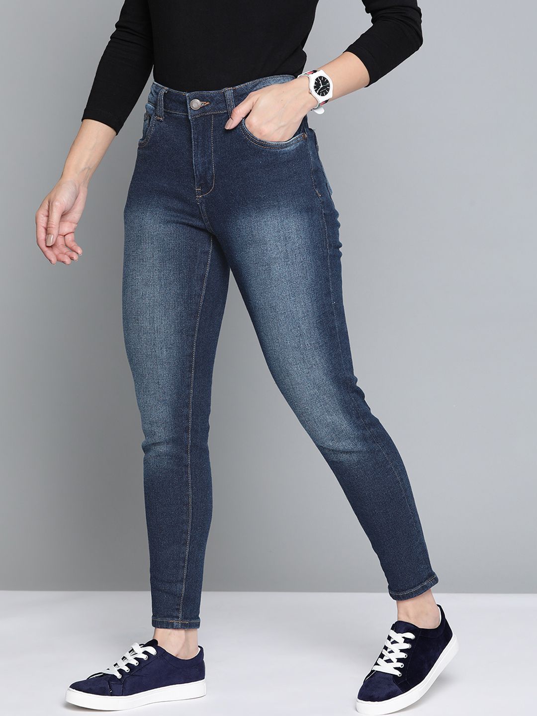 Harvard Women Navy Blue Skinny Fit Light Fade Stretchable Cropped Jeans Price in India