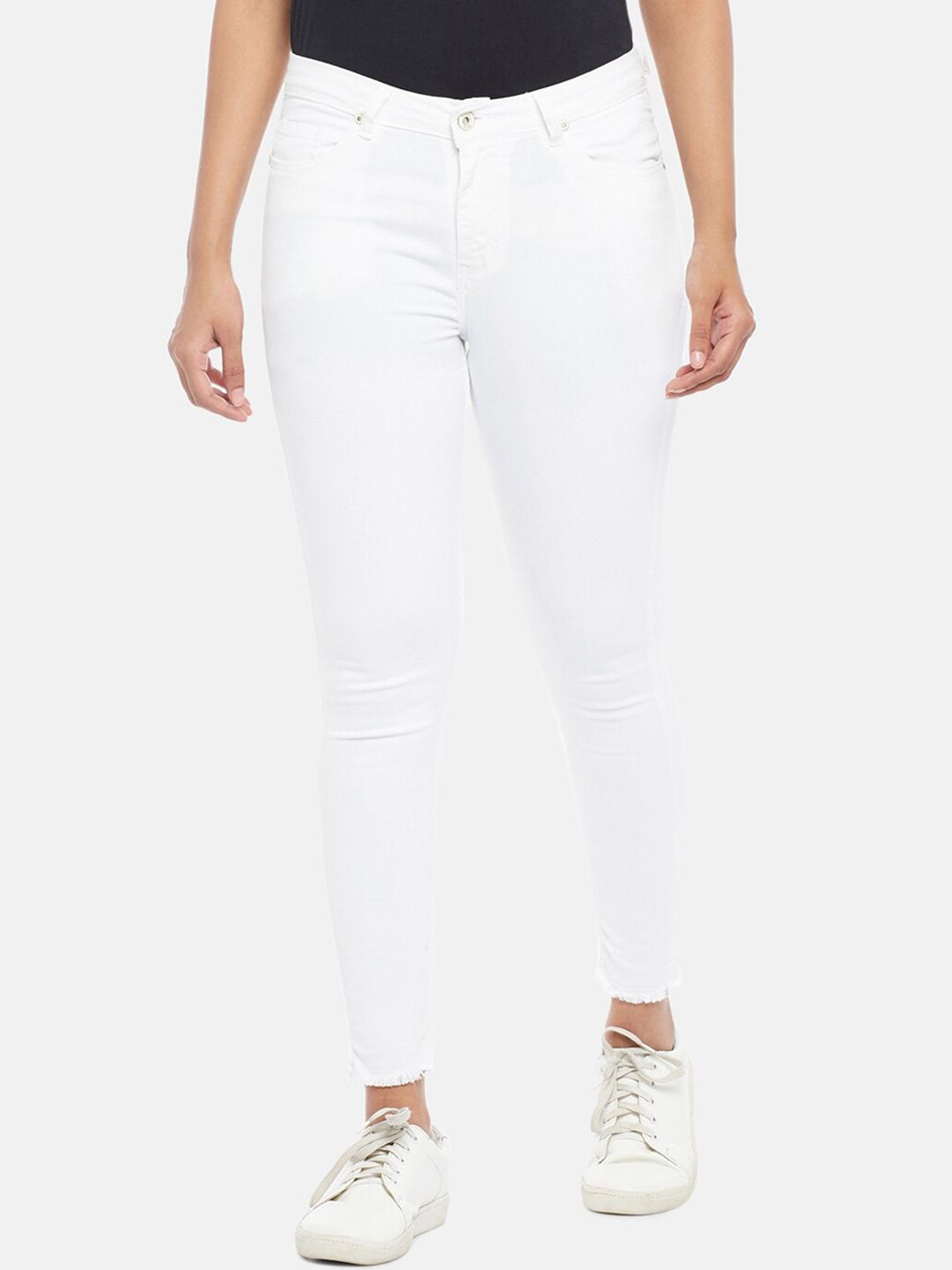 People Women White Tapered Fit Jeans Price in India