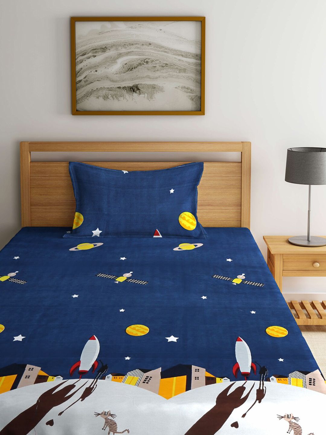 Arrabi Arrabi Blue Graphic Cotton 300 TC Fitted Single Fine Bedsheet with a Pillow Cover-89 x 59 inches