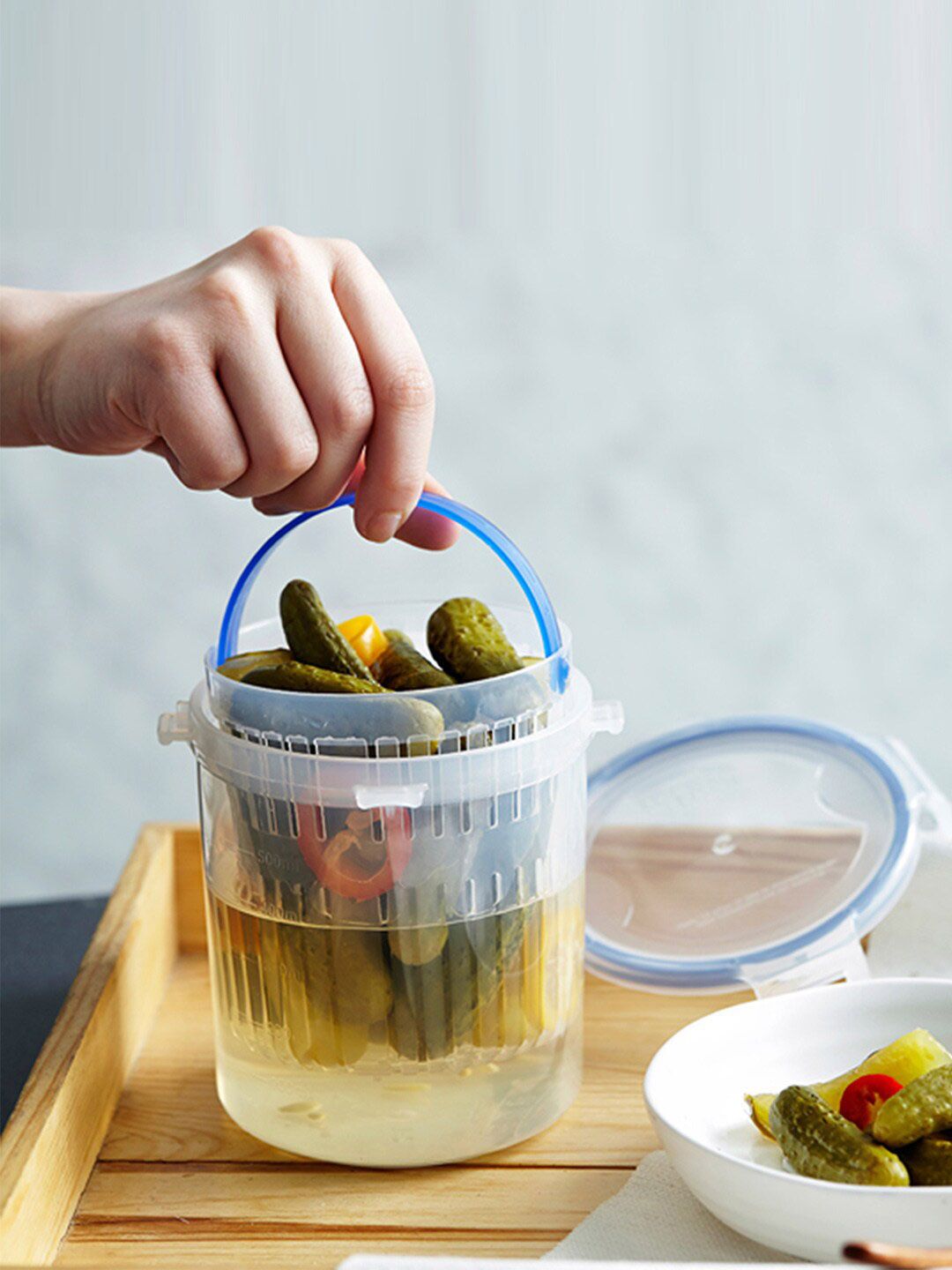 Lock & Lock Transparent Plastic Airtight Food Storage Container With Leakproof Lid 1.4 L Price in India