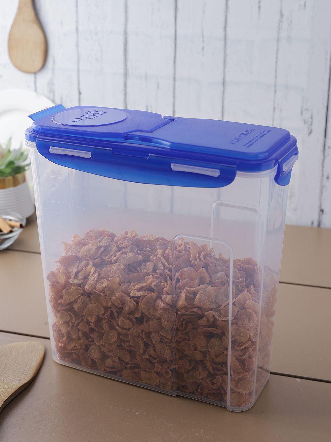 Lock & Lock Transparent Airtight Cereal Dispenser Container With Leakproof Lid 3.9 L Price in India