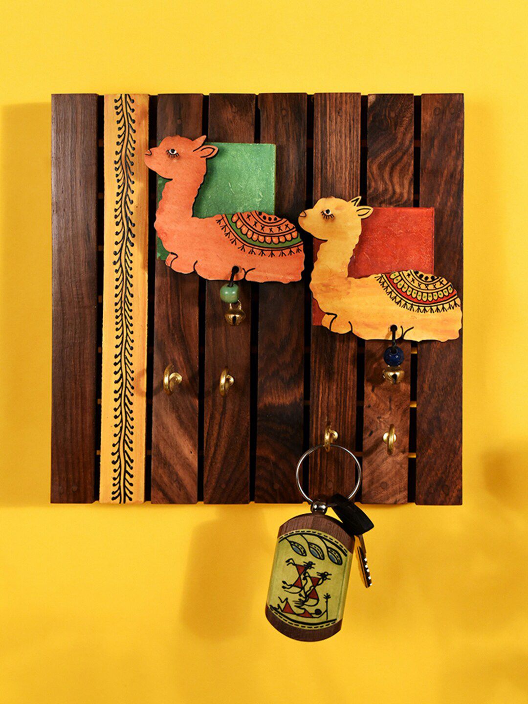 AAKRITI ART CREATIONS Brown & Orange Handcrafted Tribal Art Alpaca 4 Key Holder Price in India