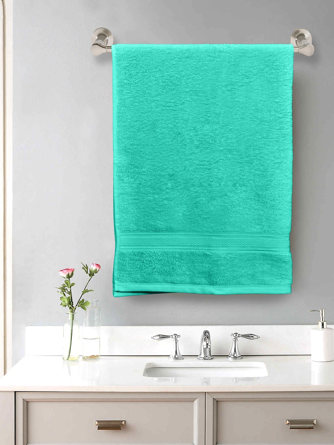 Home Fresh Green Solid Pure Cotton 500 GSM Bath Towel Price in India