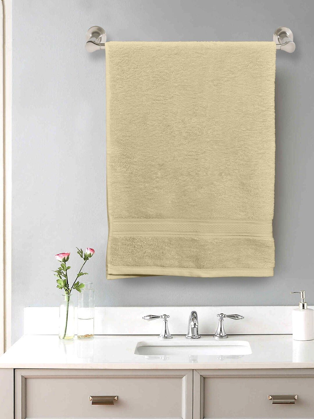 Home Fresh Unisex Beige Solid 550 GSM Pure Cotton Classic Plus Bath Towel Price in India