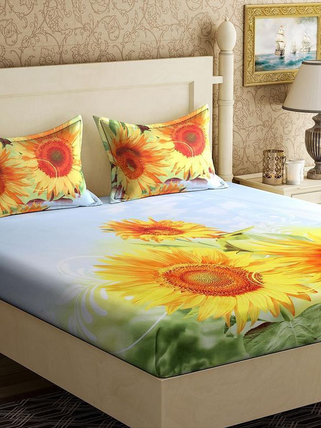 Varde Multicolour Graphic Printed 140 TC King Bedsheet with 2 Pillow Covers Price in India