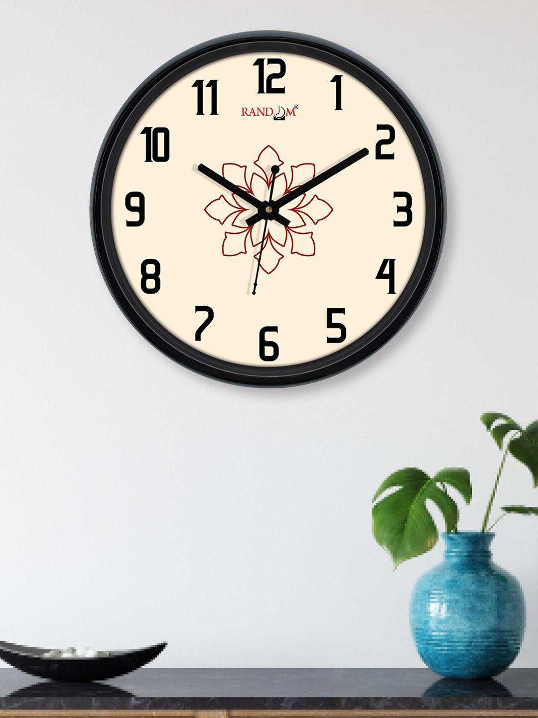 RANDOM Black & Cream-Coloured Printed Contemporary 30.4 cm Analogue Wall Clock Price in India